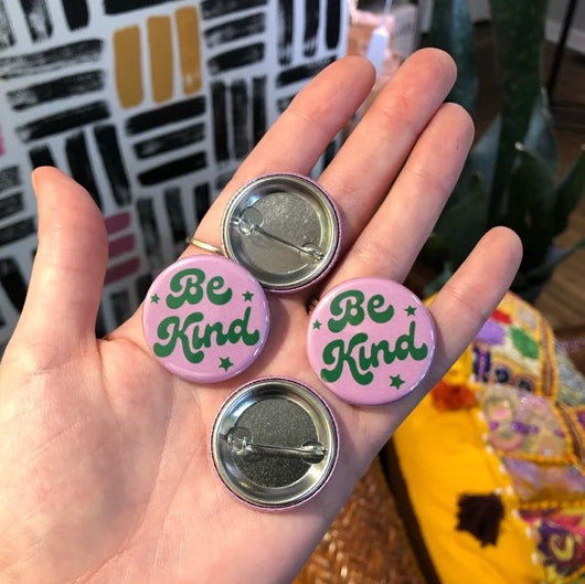 Pinback button